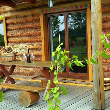 Dom Pachnacy Zywica Farm stay Bochnia